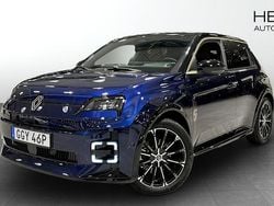 Blå (blue) Ny 2025 Renault R5 Iconic Halvkombi | 435 600 kr (Marknadspris)