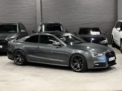 Mörkgrå (grå metallic) Begagnad 2013 Audi A5 Sportkupé | 259 900 kr