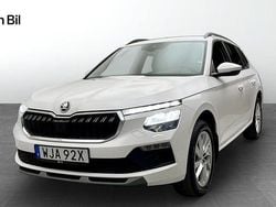 Vit Begagnad 2024 Skoda Kamiq Selection SUV | 259 900 kr (Marknadspris)