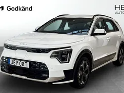 Vit (white) Begagnad 2022 Kia e-Niro 2 SUV | 339 900 kr (Dyr)