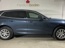Mörkblå (blå) Begagnad 2018 Volvo XC60 Momentum SUV | 278 900 kr (Bra pris)