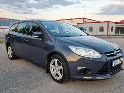 Grå Begagnad 2014 Ford Focus Trend Kombi | 69 000 kr (Marknadspris)