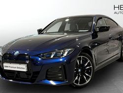 Blå (blue) Begagnad 2025 BMW i4 M Sport Sedan | 688 700 kr (Lite dyr)
