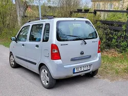 Silver Begagnad 2001 Suzuki Wagon R+ Kombi | 12 800 kr
