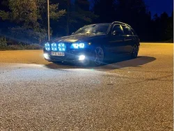 Svart Begagnad 2009 BMW 325 Comfort Edition Kombi | 73 000 kr (Marknadspris)