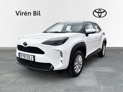 Vit Begagnad 2022 Toyota Yaris Cross Active SUV | 289 000 kr (Marknadspris)