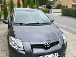 Grå Begagnad 2010 Toyota Auris Halvkombi | 84 900 kr (Bra pris)