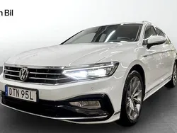 Vit Begagnad 2020 VW Passat R-line Kombi | 234 500 kr (Bra pris)