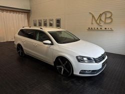 Vit Begagnad 2011 VW Passat Kombi | 79 900 kr (Marknadspris)