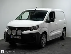 Vit Begagnad 2021 Peugeot Partner Minibuss | 149 900 kr (Bra pris)