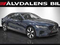 Mörkblå (denim blue metallic) Begagnad 2024 Volvo S60 Ultimate Sedan | 509 900 kr (Marknadspris)