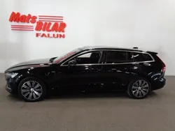 Svart Begagnad 2021 Volvo V60 Kombi | 399 900 kr (Dyr)