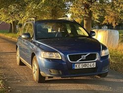 Blå (blå metallic ) Begagnad 2009 Volvo V50 Kombi | 39 900 kr (Lite dyr)