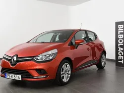 Röd Begagnad 2017 Renault Clio IV Zen Halvkombi | 85 800 kr (Marknadspris)