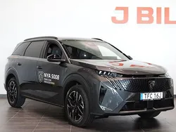 Grå (grå titan) Begagnad 2025 Peugeot 5008 GT Minibuss | 409 900 kr