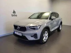 Grå Begagnad 2024 Volvo XC40 SUV | 339 500 kr