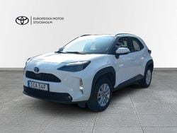 Vit Begagnad 2023 Toyota Yaris Cross Active SUV | 259 900 kr (Bra pris)
