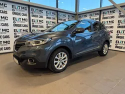 Grå Begagnad 2015 Renault Kadjar LIMITED SUV | 109 900 kr (Marknadspris)