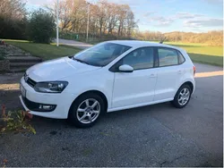 Vit Begagnad 2014 VW Polo Halvkombi | 79 999 kr (Marknadspris)