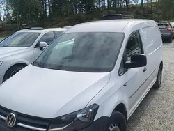 Vit Begagnad 2018 VW Caddy Maxi Minibuss | 119 000 kr