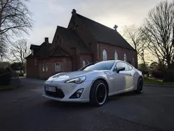 Vit Begagnad 2012 Toyota GT86 GT Sportkupé | 250 000 kr