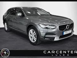 Grå Begagnad 2018 Volvo V90 CC Kombi | 329 900 kr (Marknadspris)