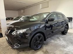 Svart Begagnad 2017 Nissan Qashqai 360º SUV | 144 000 kr (Bra pris)