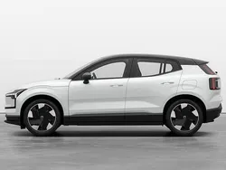 Vit Ny 2024 Volvo EX30 Performance SUV | 534 800 kr (Marknadspris)