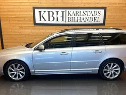 Ljusgrå (grå) Begagnad 2012 Volvo V70 Momentum Kombi | 79 900 kr (Marknadspris)