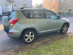 Ljusgrön Begagnad 2007 Toyota RAV4 SUV | 69 900 kr (Marknadspris)