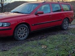 Begagnad 2004 Volvo V70 Kombi | 15 000 kr (Marknadspris)