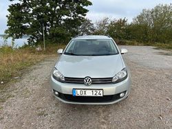 Brun Begagnad 2011 VW Golf Kombi | 45 000 kr (Bra pris)