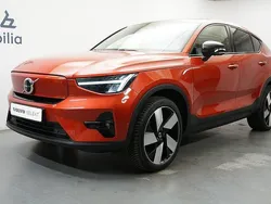 Röd Begagnad 2022 Volvo EC40 Ultimate SUV | 379 900 kr (Marknadspris)