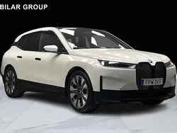Vit Begagnad 2022 BMW iX Shadowline SUV | 529 000 kr (Lite dyr)