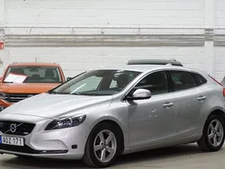 Silver Begagnad 2014 Volvo V40 Momentum Kombi | 199 900 kr (Marknadspris)