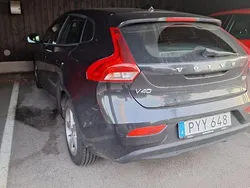 Svart Begagnad 2017 Volvo V40 Kinetic Kombi | 90 000 kr (Superpris)