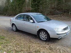 Grå Begagnad 2001 Ford Mondeo Sedan | 16 000 kr (Marknadspris)