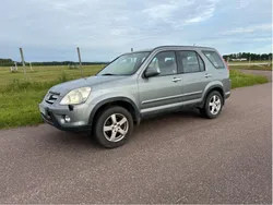 Grå Begagnad 2005 Honda CR-V SUV | 34 900 kr (Marknadspris)