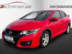 Röd Begagnad 2015 Honda Civic Sport Halvkombi | 129 900 kr (Marknadspris)