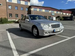 Silver Begagnad 2005 Mercedes C180 Sedan | 40 000 kr (Marknadspris)