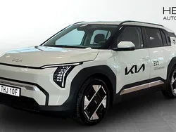 Grön (green) Begagnad 2025 Kia EV3 Plus SUV | 479 900 kr