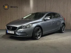 Grå Begagnad 2018 Volvo V40 Kombi | 169 000 kr (Lite dyr)