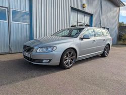 Grå Begagnad 2015 Volvo V70 Momentum Kombi | 99 900 kr (Bra pris)