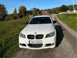 Vit Begagnad 2009 BMW 325 M Sport Sedan | 69 000 kr (Marknadspris)