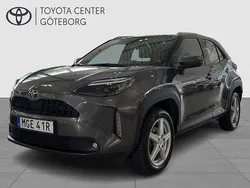 Mörkgrå Begagnad 2022 Toyota Yaris Cross Active SUV | 269 900 kr (Marknadspris)