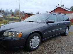 Begagnad 2005 Volvo V70 Kinetic Kombi | 37 000 kr (Marknadspris)