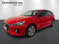 Röd Begagnad 2017 Hyundai i30 Halvkombi | 164 500 kr (Marknadspris)