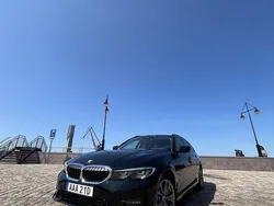 Svart Begagnad 2021 BMW 330e Sport Line Kombi | 252 000 kr (Bra pris)
