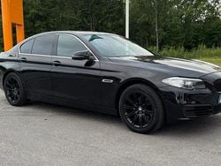 Svart Begagnad 2014 BMW 520 Sedan | 129 800 kr (Bra pris)