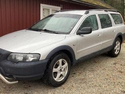 Grå Begagnad 2004 Volvo XC70 Business Edition Kombi | 40 000 kr